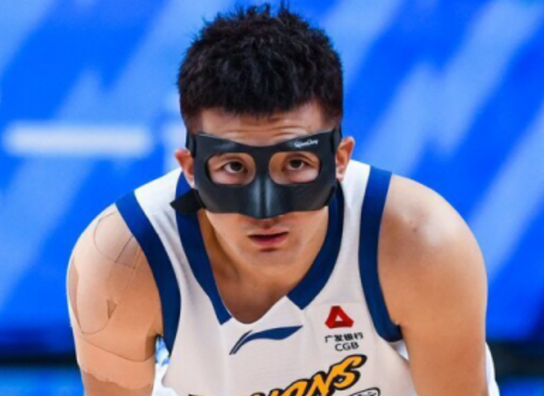 bob半岛体育-升联赛第一!孙铭徽19分广厦逆转新疆 胡金秋16分塔克26+6+7