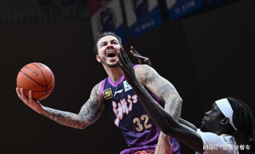 bob半岛体育官方网站-CBA最滑稽一幕诞生！广东克星入选全明星后被裁：这下篮协该懵了