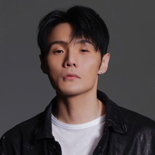 bob半岛体育-歌手李荣浩为什么不愿意把歌曲《李白》的改编权给单依纯？